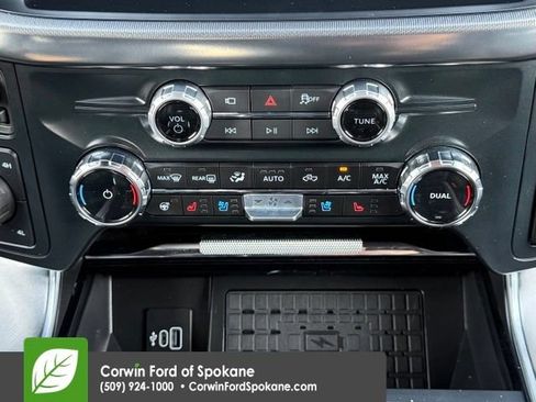 Used 2025 Ford F150 Platinum AWD/4WD image 31