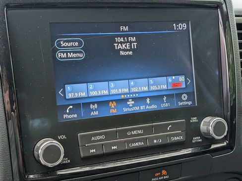 Used 2022 Nissan Frontier SV RWD image 22