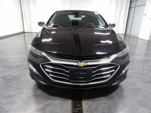Used 2021 Chevrolet Malibu LS image 2