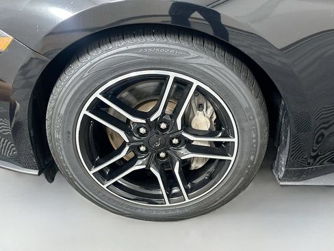 Used 2020 Ford Mustang GT RWD image 29