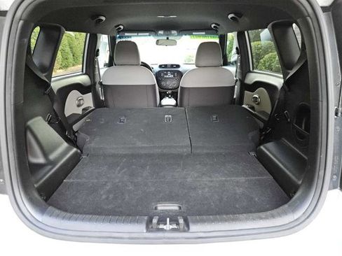 Used 2018 Kia Soul ! image 25