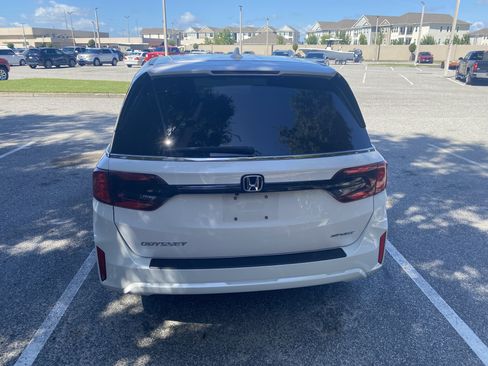 Used 2025 Honda Odyssey Sport-L image 19