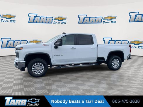 Used 2026 Chevrolet Silverado 2500 LT AWD/4WD image 5