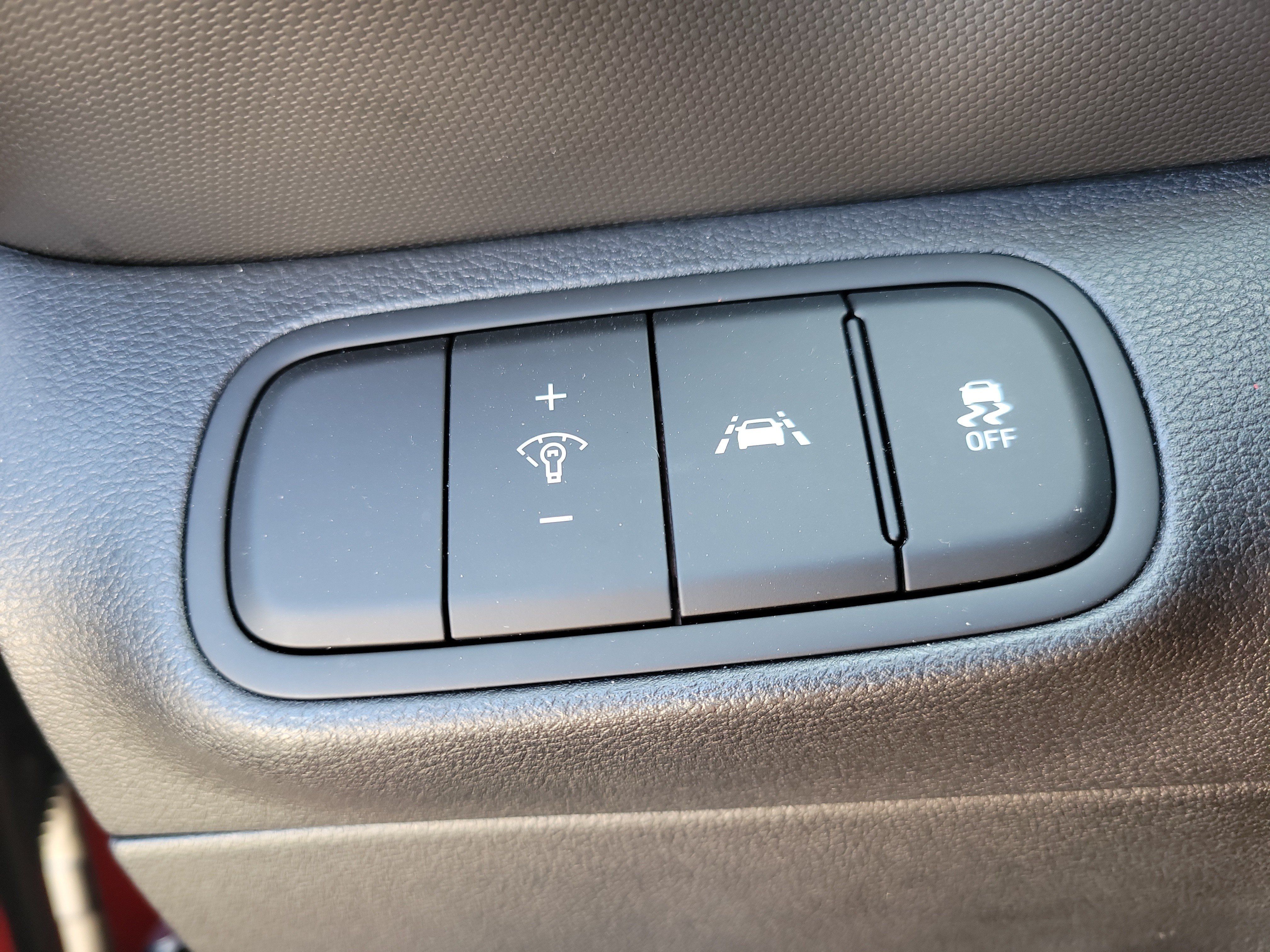 Used 2022 Hyundai Venue Limited FWD image 30