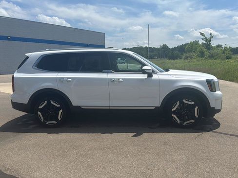 Used 2024 Kia Telluride S w/ S Sunroof Package AWD/4WD image 6