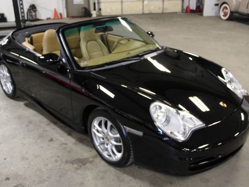 Used 2002 Porsche 911 Cabriolet image 28