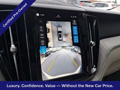 Certified 2024 Volvo XC60 B5 Plus w/ Protection Package Premier AWD/4WD image 19