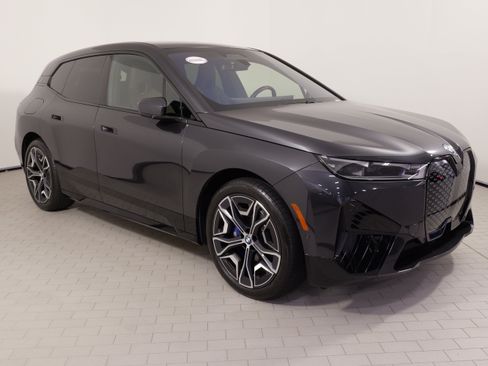 Used 2025 BMW iX M60 AWD/4WD image 8