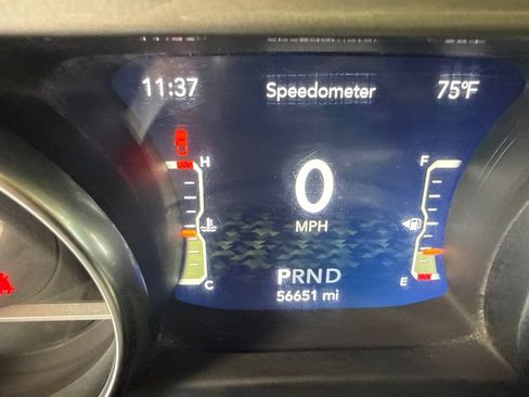 Used 2021 Jeep Gladiator Overland w/ Cold Weather Group AWD/4WD image 17