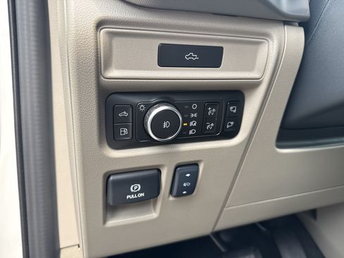 Used 2026 Ford F150 Platinum w/ Equipment Group 703A Plus AWD/4WD image 28