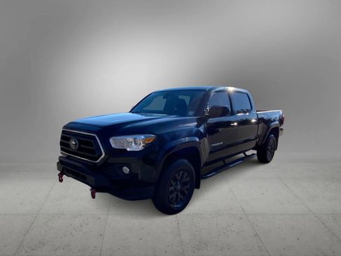 Used 2021 Toyota Tacoma SR5 image 2