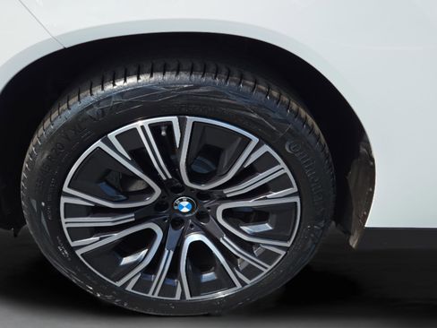 Certified 2025 BMW X3 xDrive30i w/ Convenience Package image 23