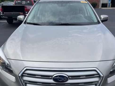 Used 2017 Subaru Outback 2.5i Premium AWD/4WD image 20