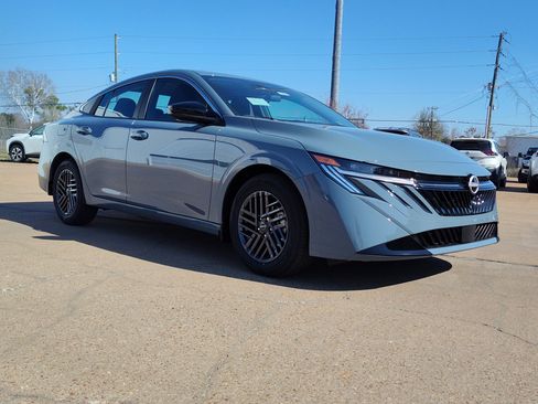 New 2026 Nissan Sentra SV image 5