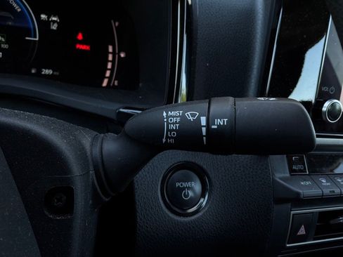 Used 2025 Toyota Camry LE FWD image 35