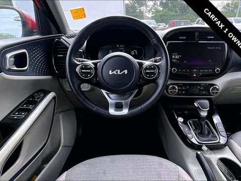 Used 2023 Kia Soul EX FWD image 10