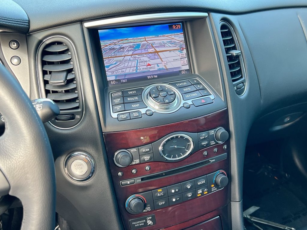 Used 2017 INFINITI QX50 2WD w/ Technology Package image 18