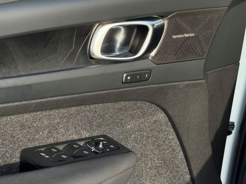 Certified 2023 Volvo C40 P8 Recharge Ultimate w/ Protection Package Premier image 22