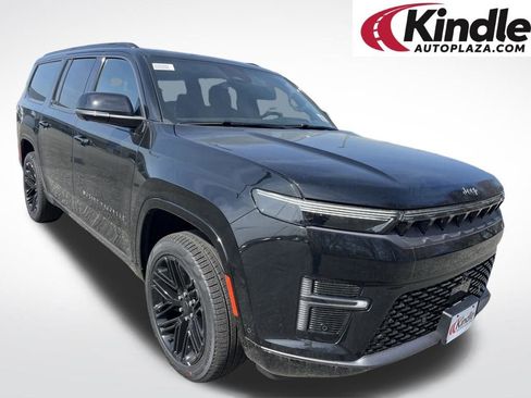 New 2026 Jeep Grand Wagoneer L Limited AWD/4WD image 1