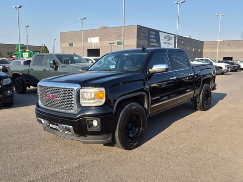 Used 2015 GMC Sierra 1500 Denali w/ Driver Alert Package AWD/4WD image 8