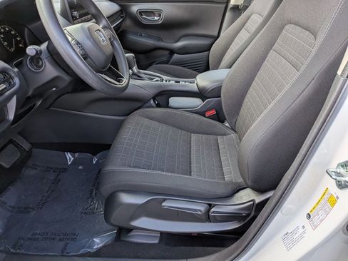 Used 2023 Honda HR-V LX image 15