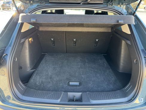 Used 2025 Chevrolet Trax LT image 25