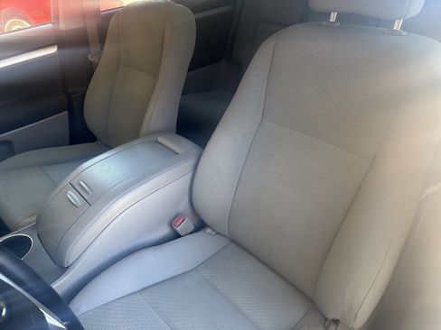 Used 2015 Toyota Highlander LE FWD image 10