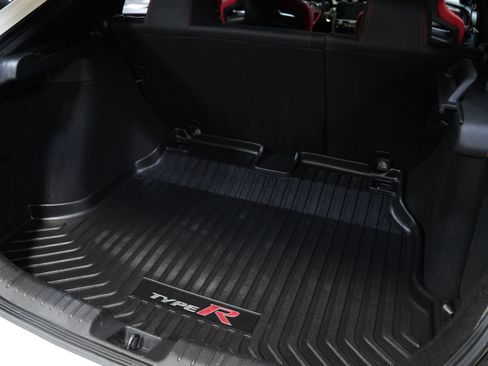 Used 2018 Honda Civic Type R image 52