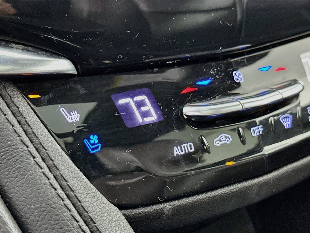 Used 2022 Cadillac XT6 Premium Luxury FWD image 20