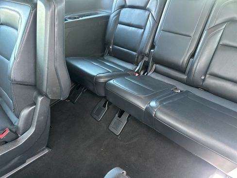 Used 2025 Lincoln Navigator Reserve AWD/4WD image 16