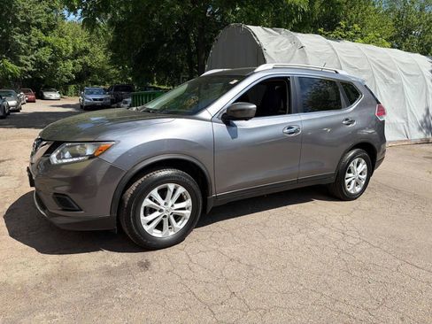 Used 2016 Nissan Rogue SV w/ SV Premium Package AWD/4WD image 1