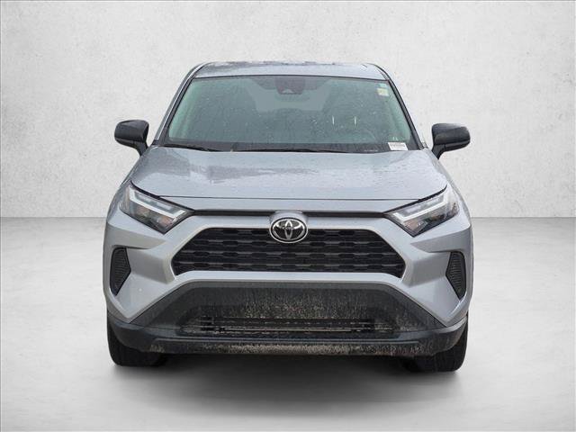Used 2025 Toyota RAV4 LE AWD/4WD image 2