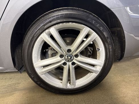 Used 2013 Volkswagen Passat 3.6 SE image 5