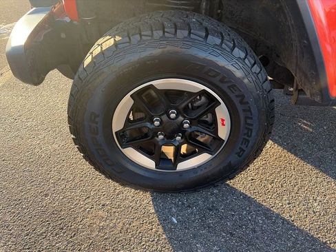 Used 2020 Jeep Wrangler Unlimited Rubicon AWD/4WD image 12