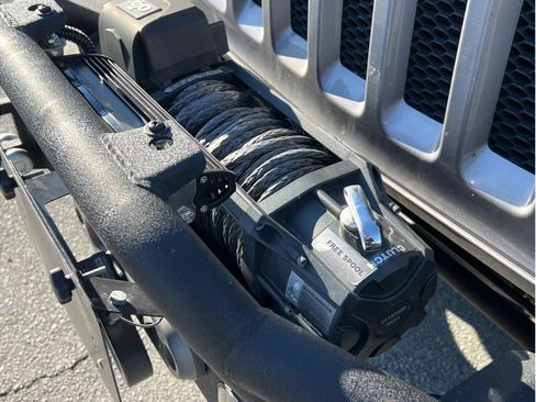 Used 2019 Jeep Wrangler Unlimited Sport S image 23