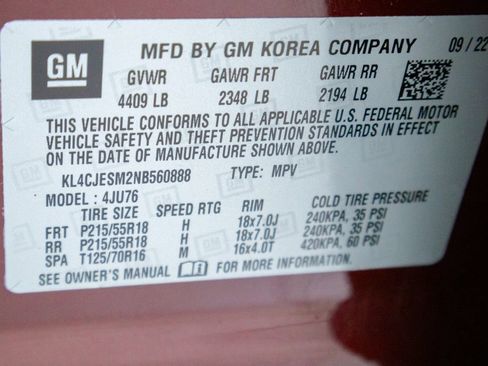 Certified 2022 Buick Encore Preferred AWD/4WD image 23