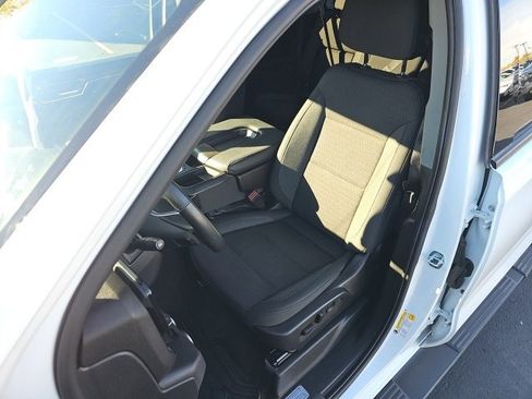 Used 2023 GMC Sierra 1500 Elevation image 25