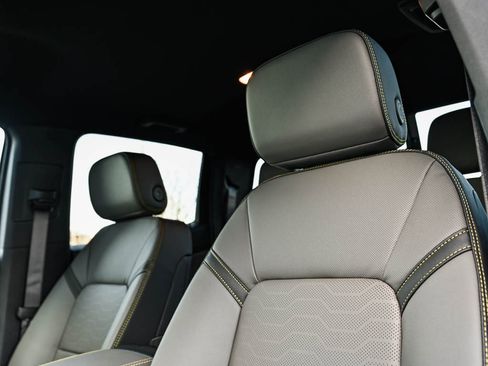 New 2026 Chevrolet Colorado ZR2 w/ Technology Package image 18