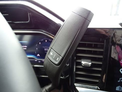 Certified 2025 Chevrolet Silverado 2500 LT w/ Convenience Package image 17