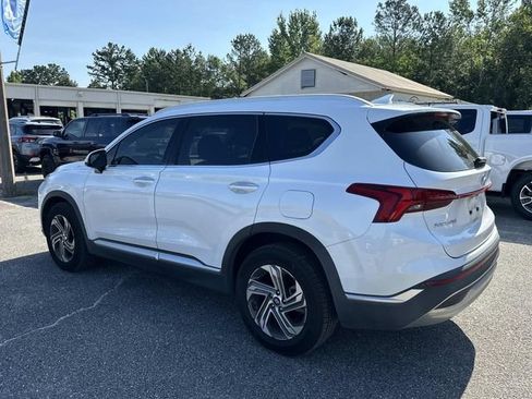 Used 2022 Hyundai Santa Fe SEL w/ Convenience + Premium Package FWD image 10