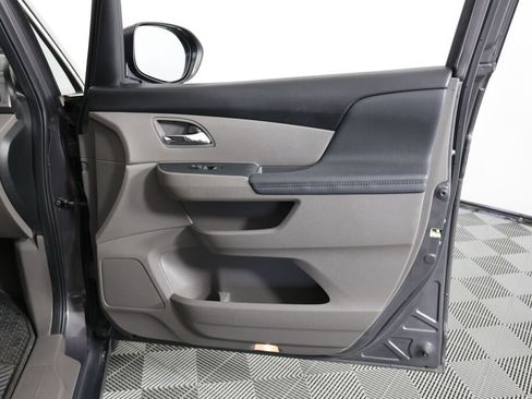Used 2015 Honda Odyssey EX-L image 24