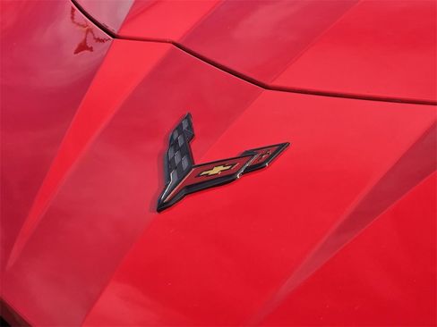 Used 2021 Chevrolet Corvette Stingray Premium Cpe w/ Z51 Performance Package image 12