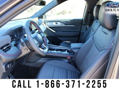 Used 2025 Ford Explorer ST-Line w/ Premium Package RWD image 22