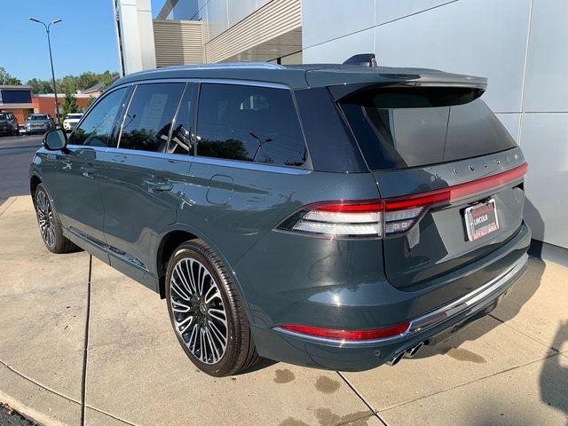 Certified 2025 Lincoln Aviator Black Label AWD/4WD image 3