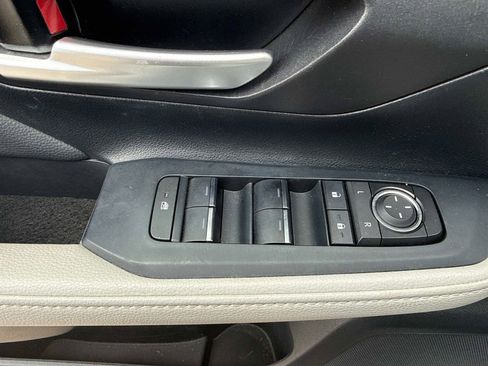 Used 2024 Toyota Grand Highlander FWD image 19