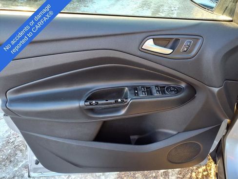 Used 2017 Ford Escape SE w/ Equipment Group 201A image 15