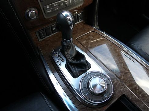 Used 2016 INFINITI QX80 4WD image 8