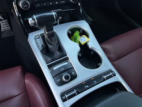 Used 2018 Kia Stinger GT1 image 17