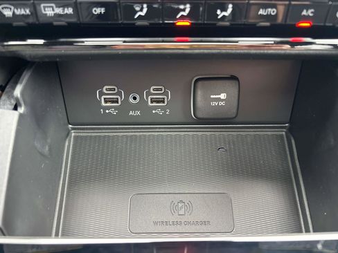 New 2025 Jeep Grand Cherokee Laredo X w/ Luxury Tech Group I image 11