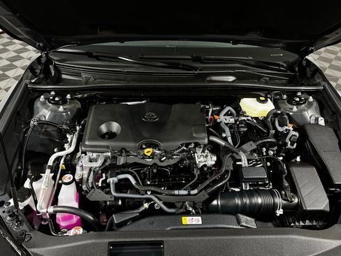 Used 2026 Toyota Camry LE w/ Convenience Package image 9